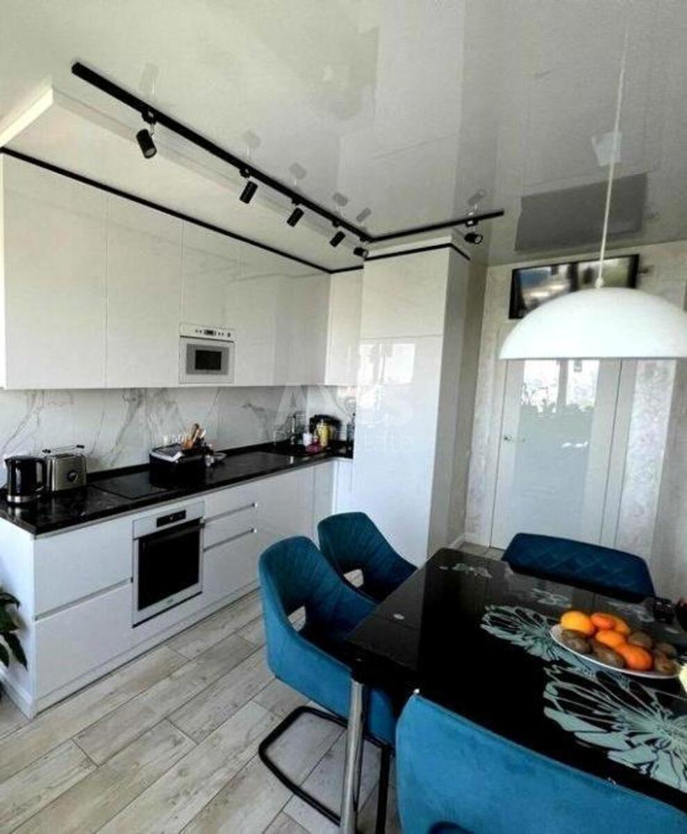 3k apartment vul. Lypkivs'kogo Vasylja Mytropolyta 35593332