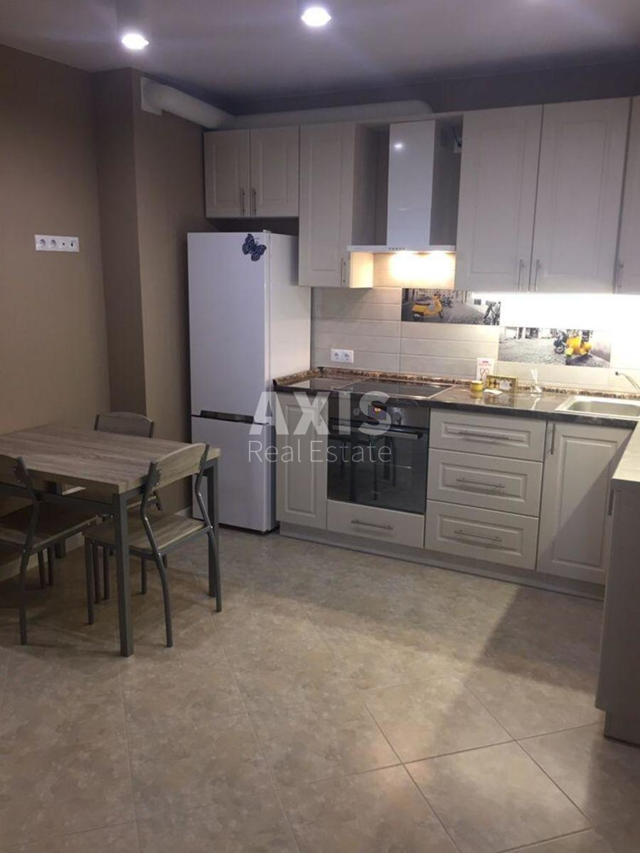 1k apartment vul. Myhajla Maksymovycha 24