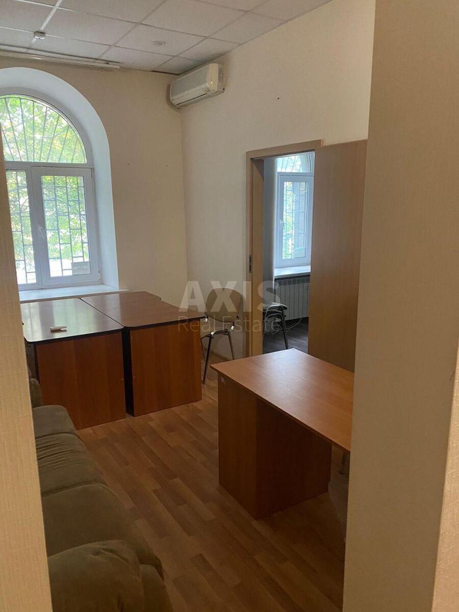 Офіс вул. Шовковична 7А, 60м2