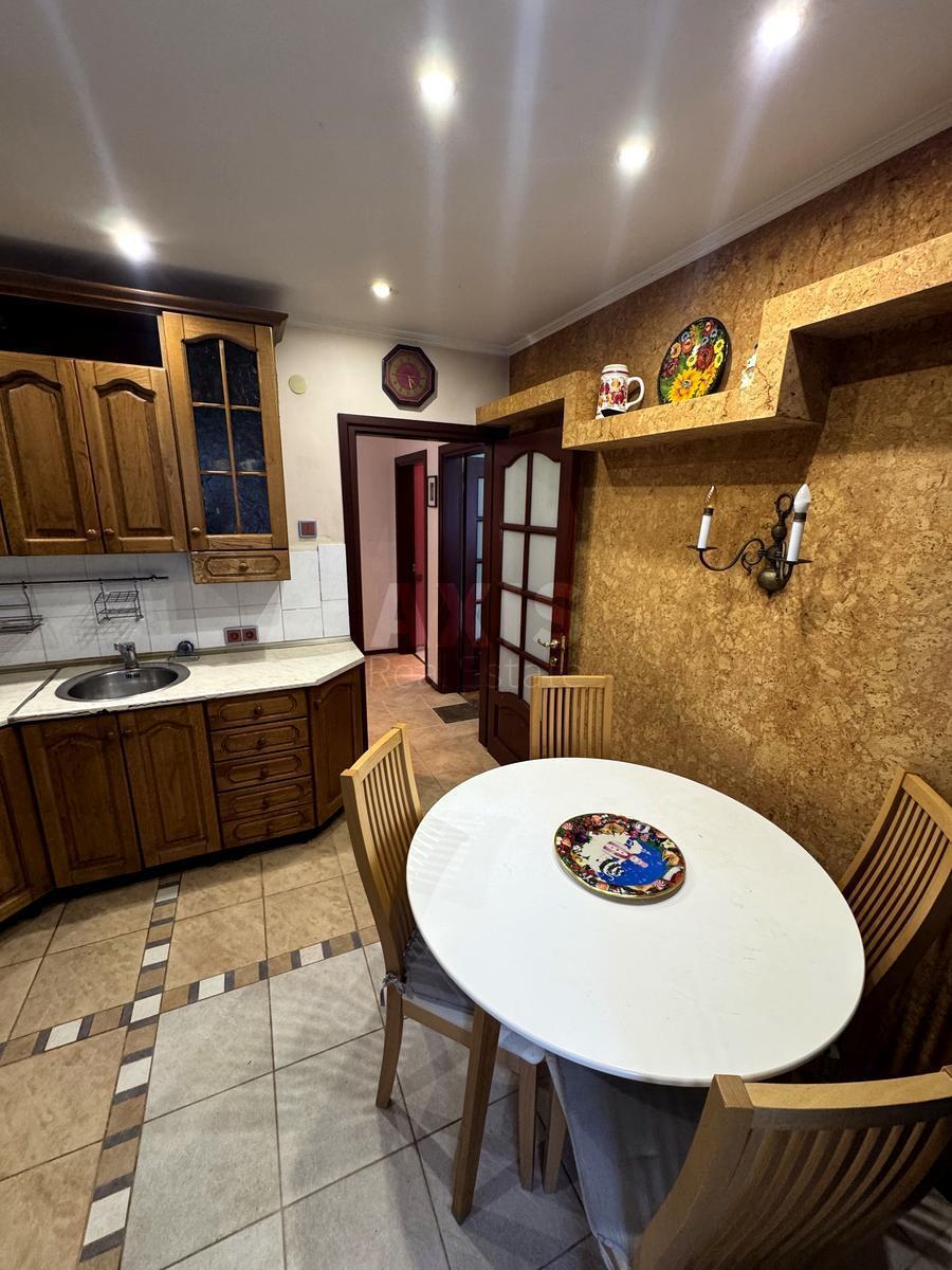 3k apartment vul. Puljuja Ivana 3632797