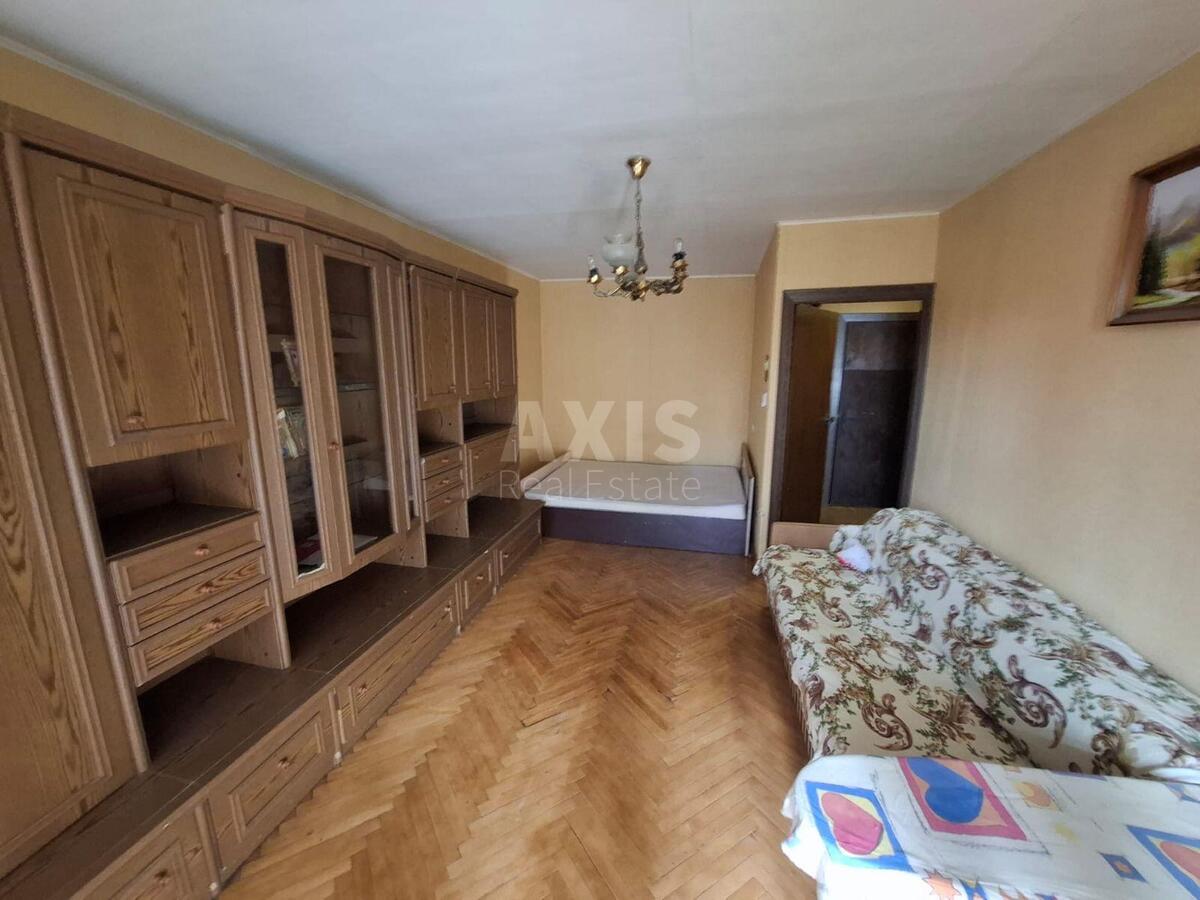1k apartment uzv. Klovs'kyj 20591133