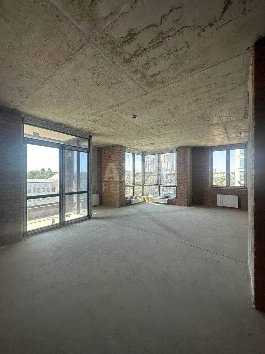 3k apartment vul. Bul'varno-Kudrjavs'ka 17
