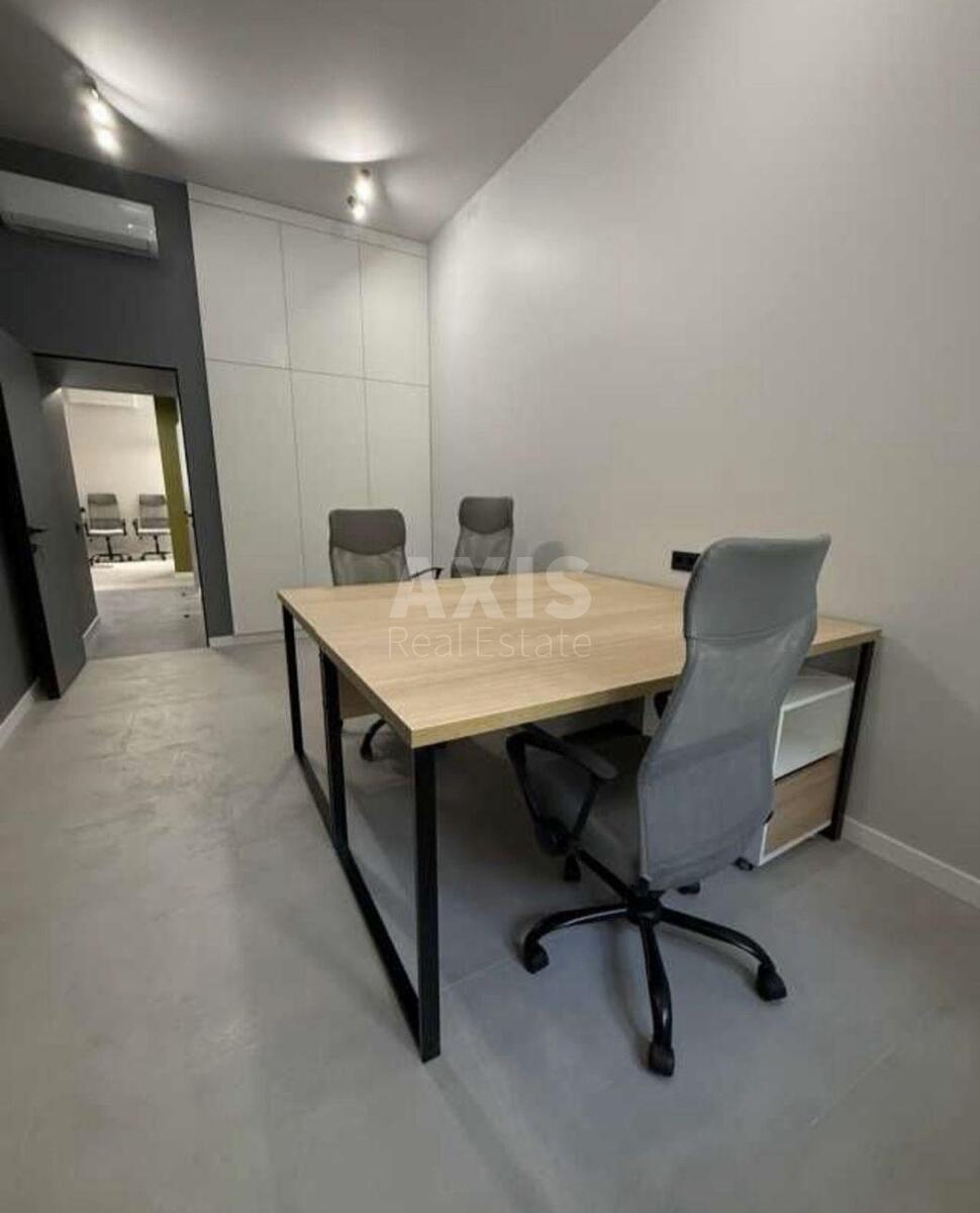 Office vul. Volodymyrs'ka 81Б, 74m2634333