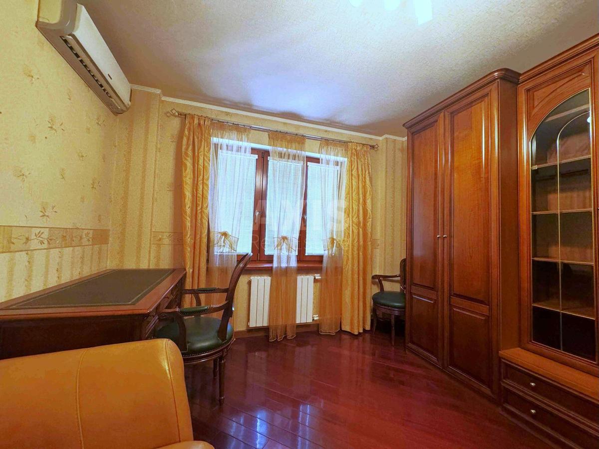 3k apartment vul. Bal'zaka Onore de 8622