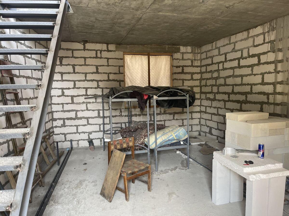 Service object vul. Bilec'kogo Akademika 38, 250m2586597