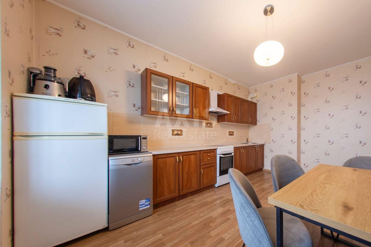 2k apartment vul. Oleny Pchilky 62