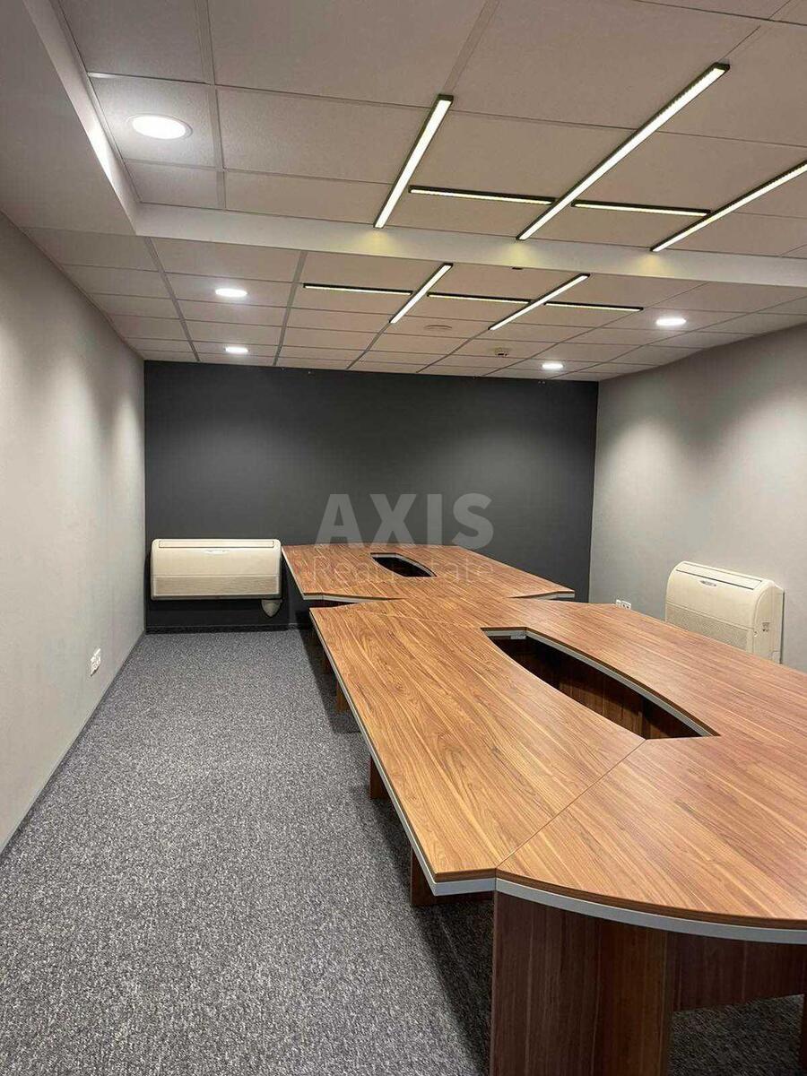 Office vul. Amosova Mykoly 12, 184m21