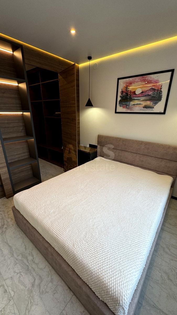 1k apartment nab. Dniprovs'ka 15Ж632583