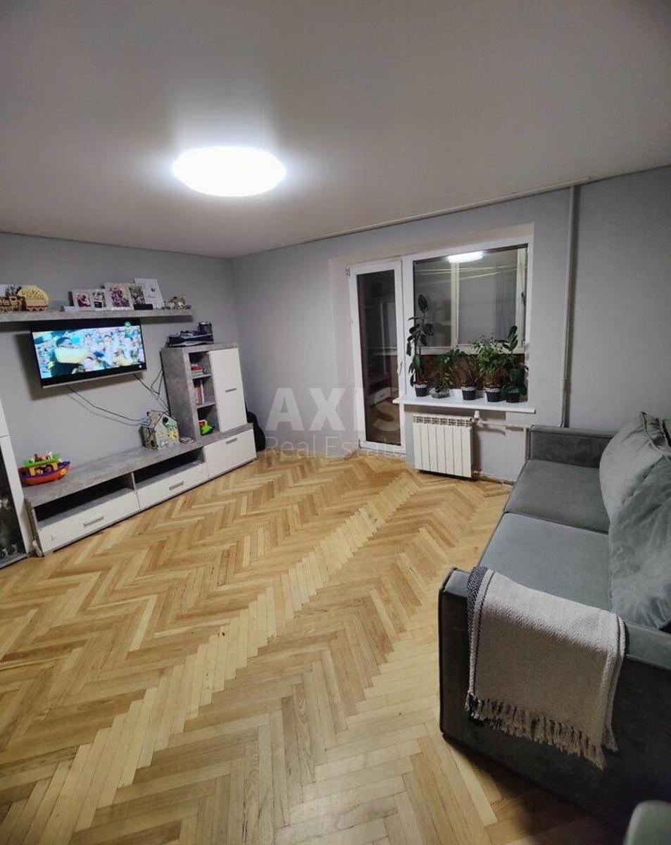 1k apartment vul. Praz'ka 22А1