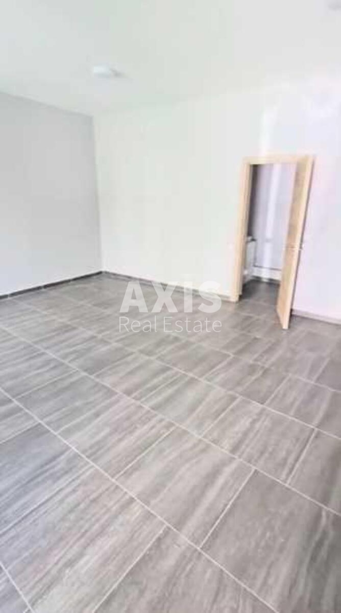 Trade object vul. Ahmatovoi' Anny 44А, 33m2620685