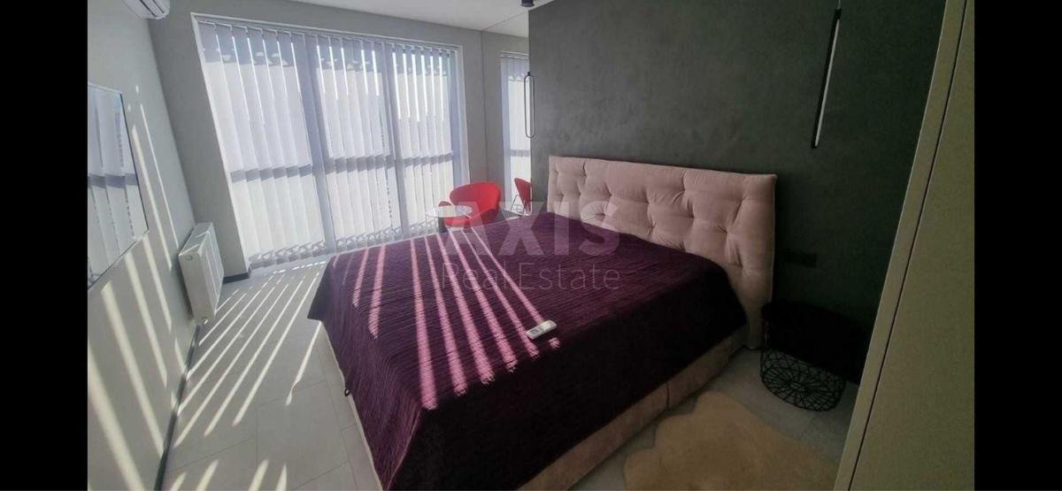 3k apartment vul. Lypkivs'kogo Vasylja Mytropolyta 16Г2