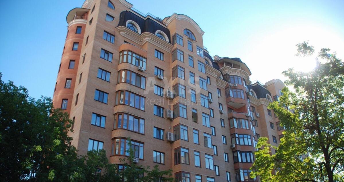 Office vul. Zhyljans'ka 30А, 220m2