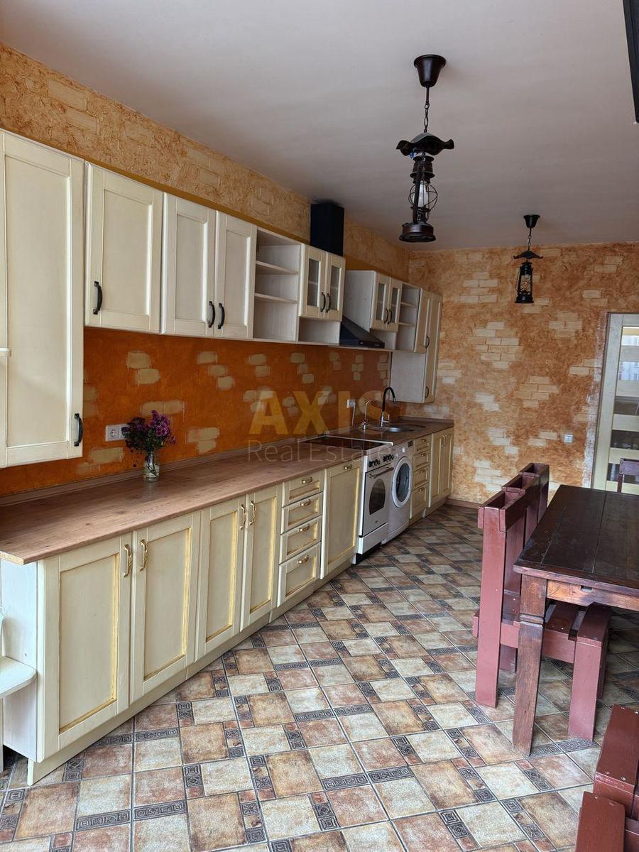 2k apartment vul. Yulia Zdanovska 46/113