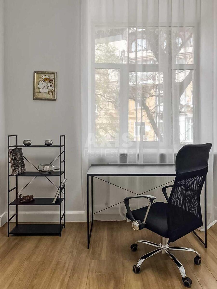 3k apartment vul. Stanislavs'kogo 35