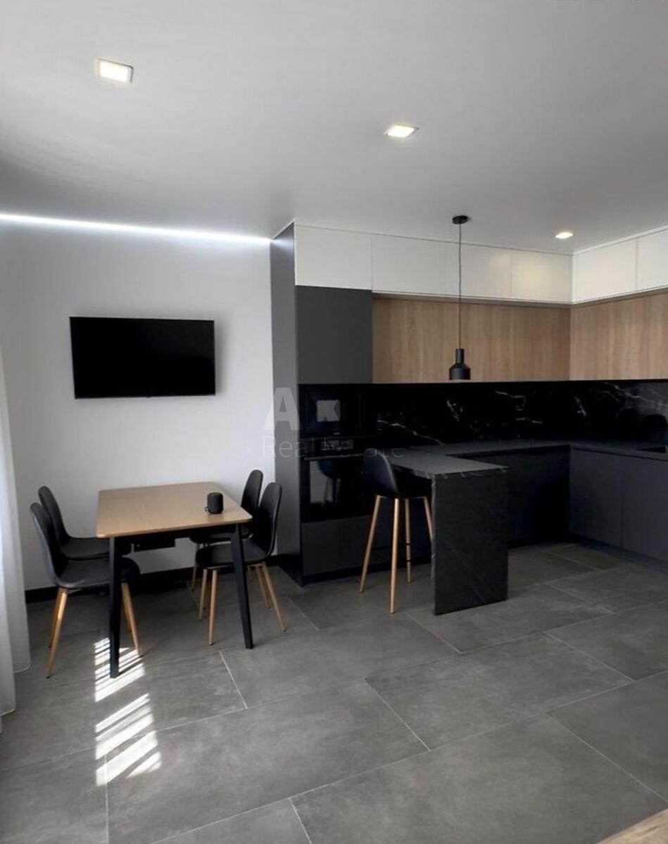 2k apartment vul. Grechka Marshala 10К0