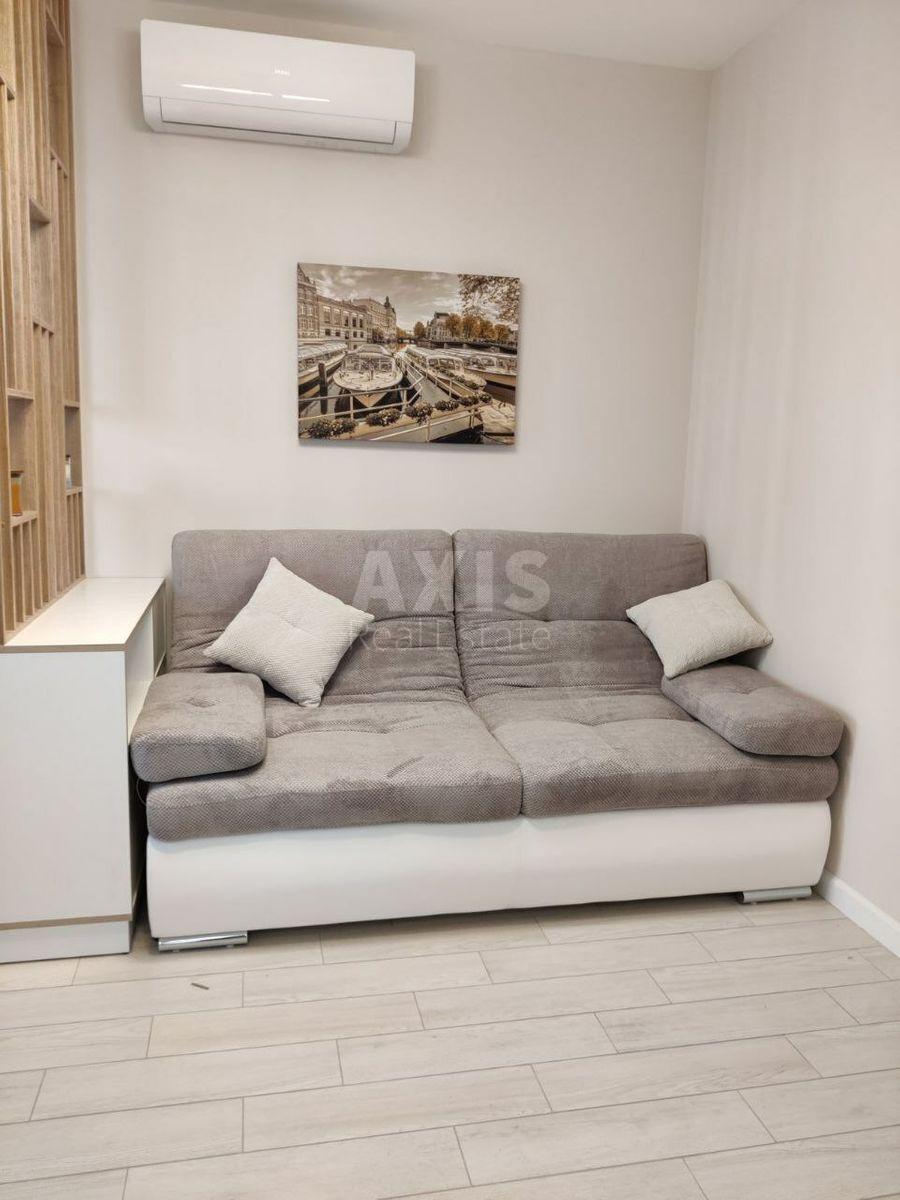 1k apartment vul. Glybochyc'ka 13570814