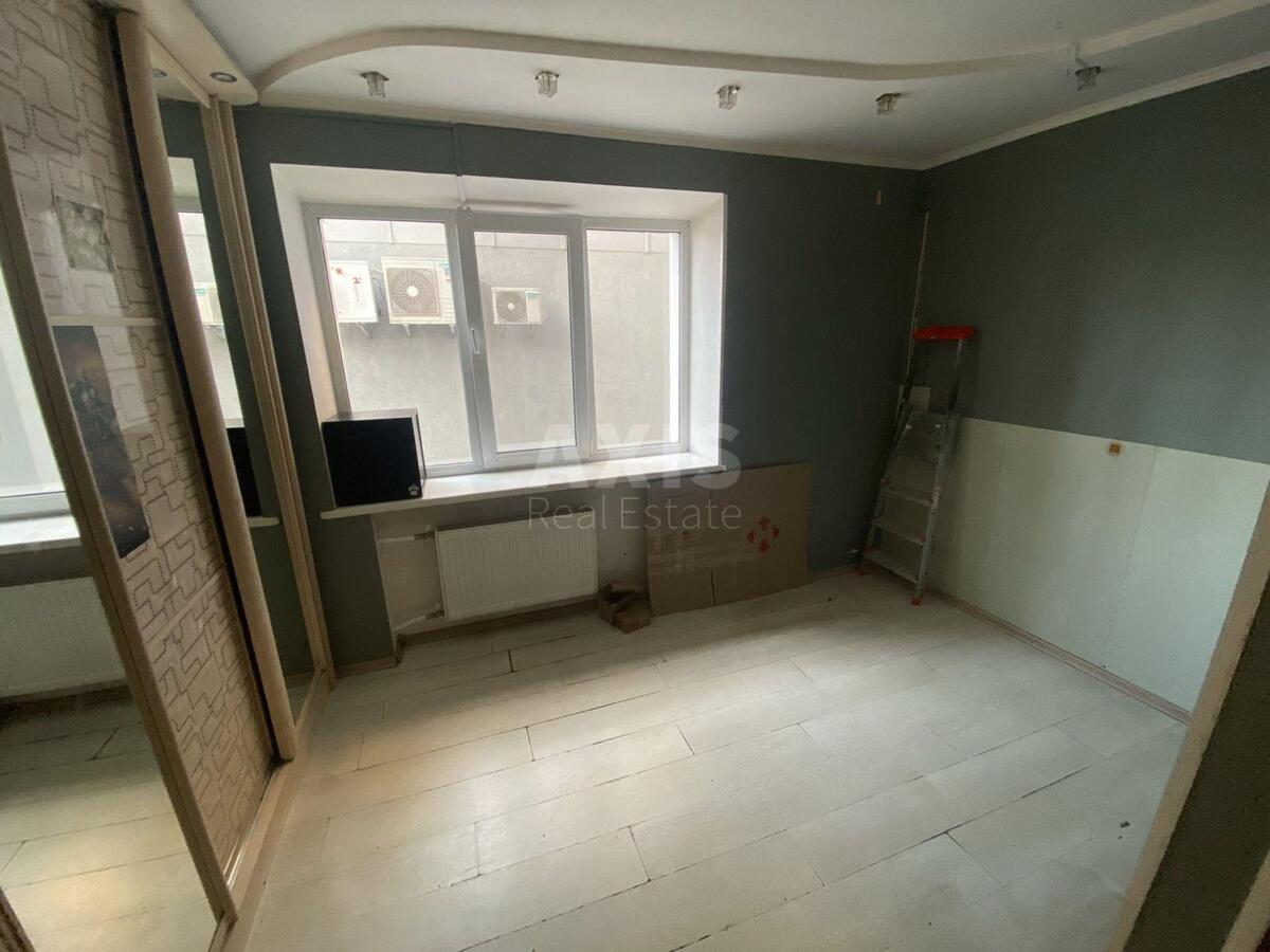 Office vul. Olenivs'ka 16, 85m26