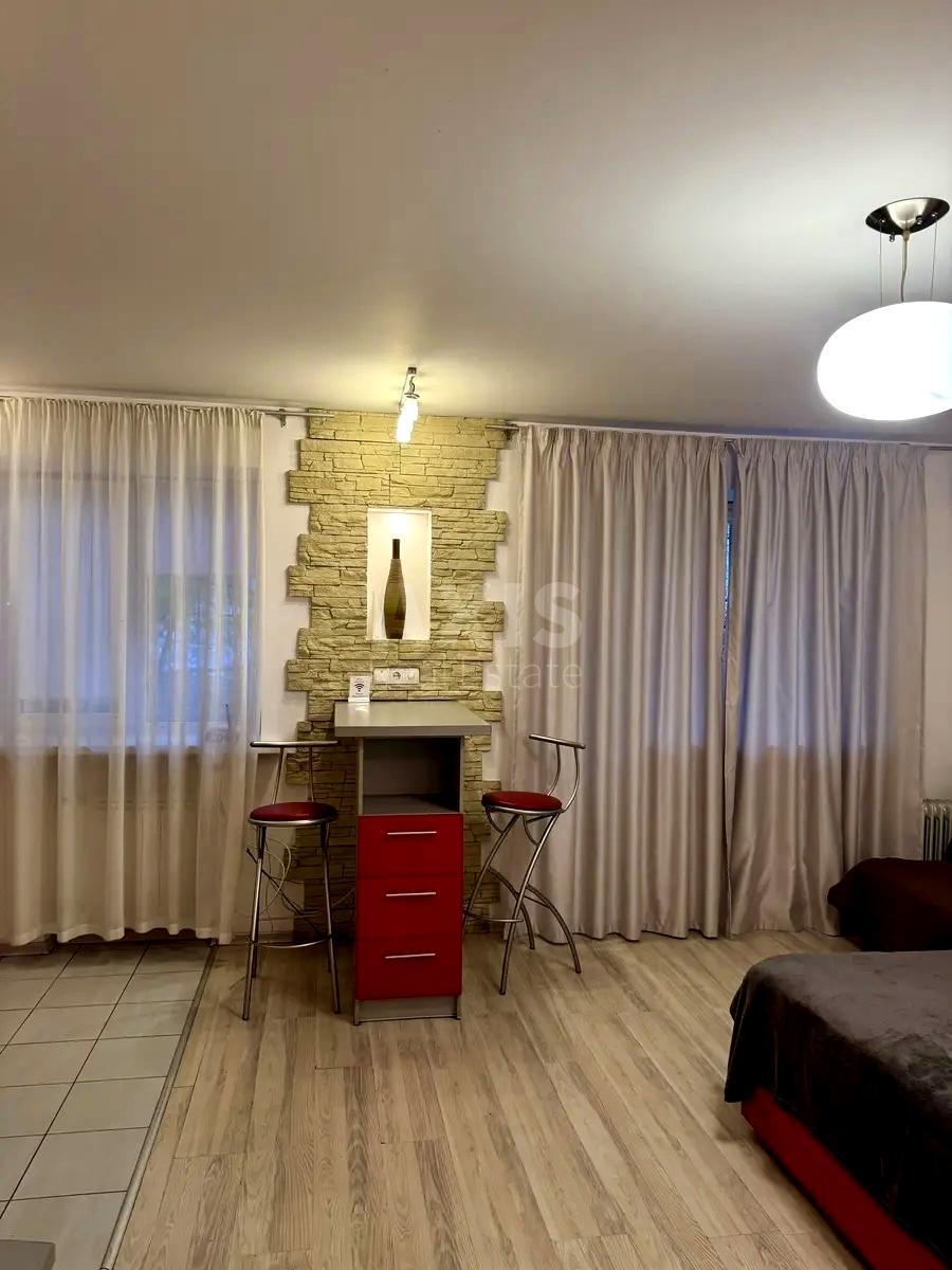 1k apartment vul. Volodymyrs'ka 76615457