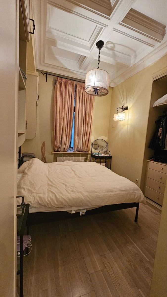 2k apartment vul. Tr'ohsvjatytel's'ka 132