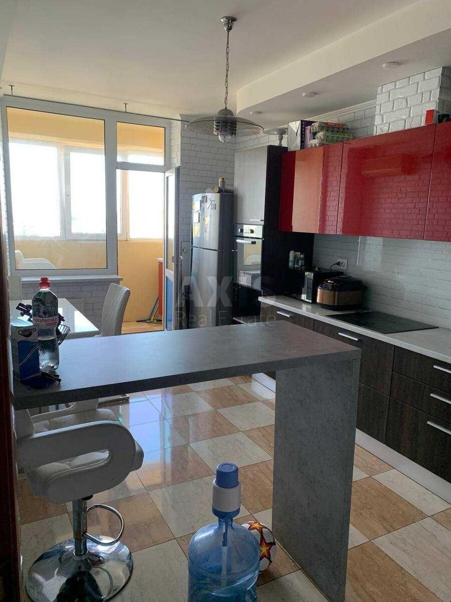 2к квартира ул. Верховинная 3560851