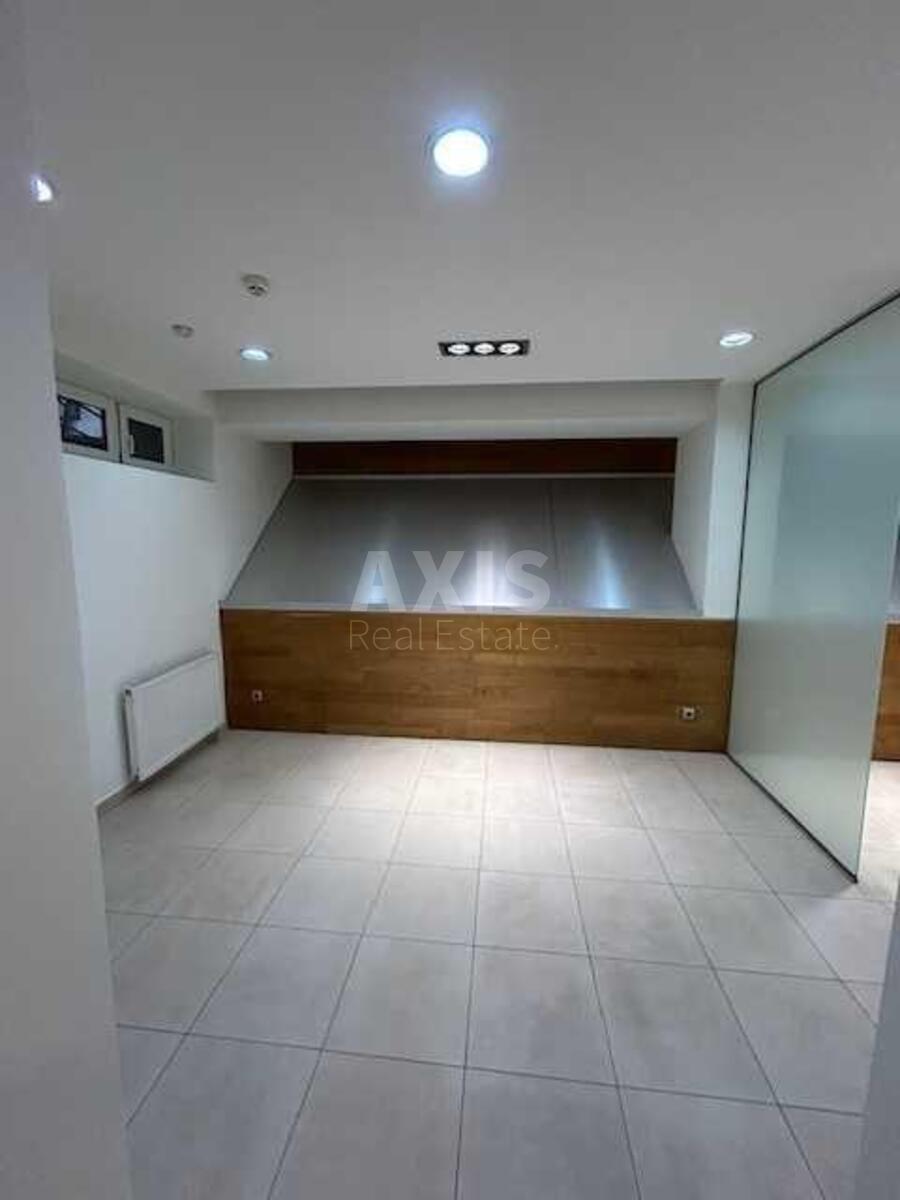 Trade object vul. Dmytrivs'ka 56, 70m25