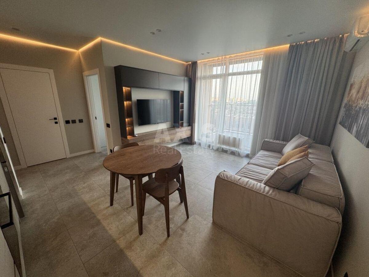 1k apartment vul. Saljutna 2А565692
