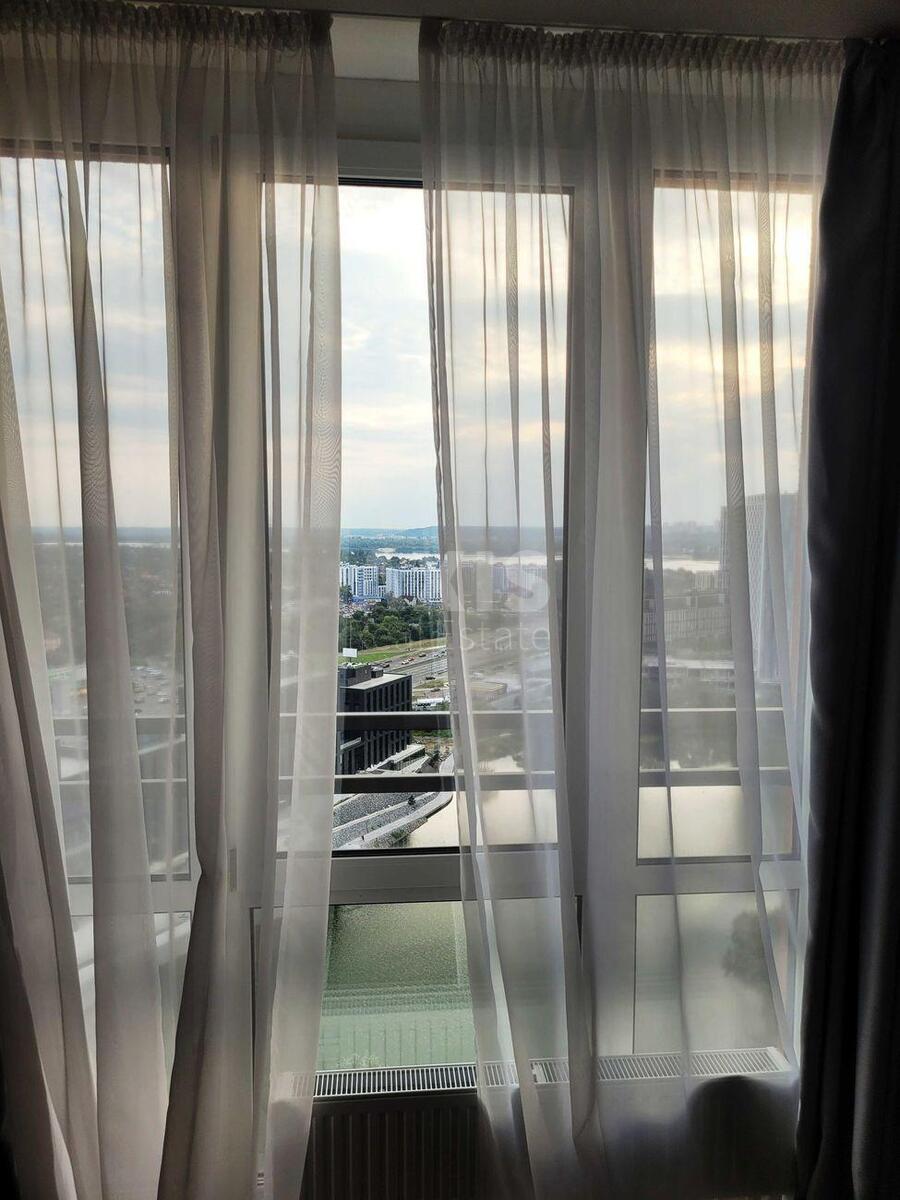 1k apartment nab. Dniprovs'ka 18582563