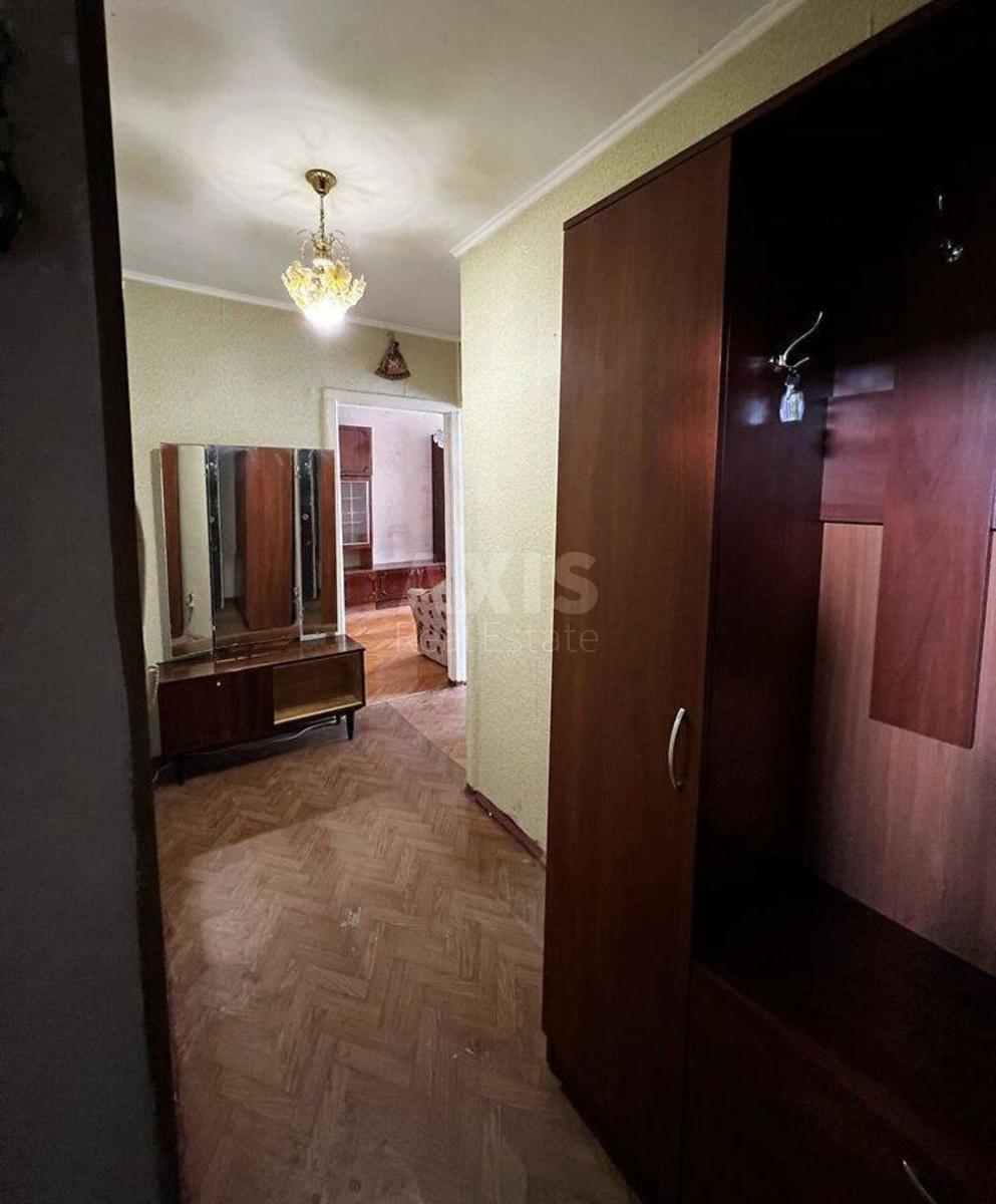 1k apartment vul. Chervonopil's'ka 20/154