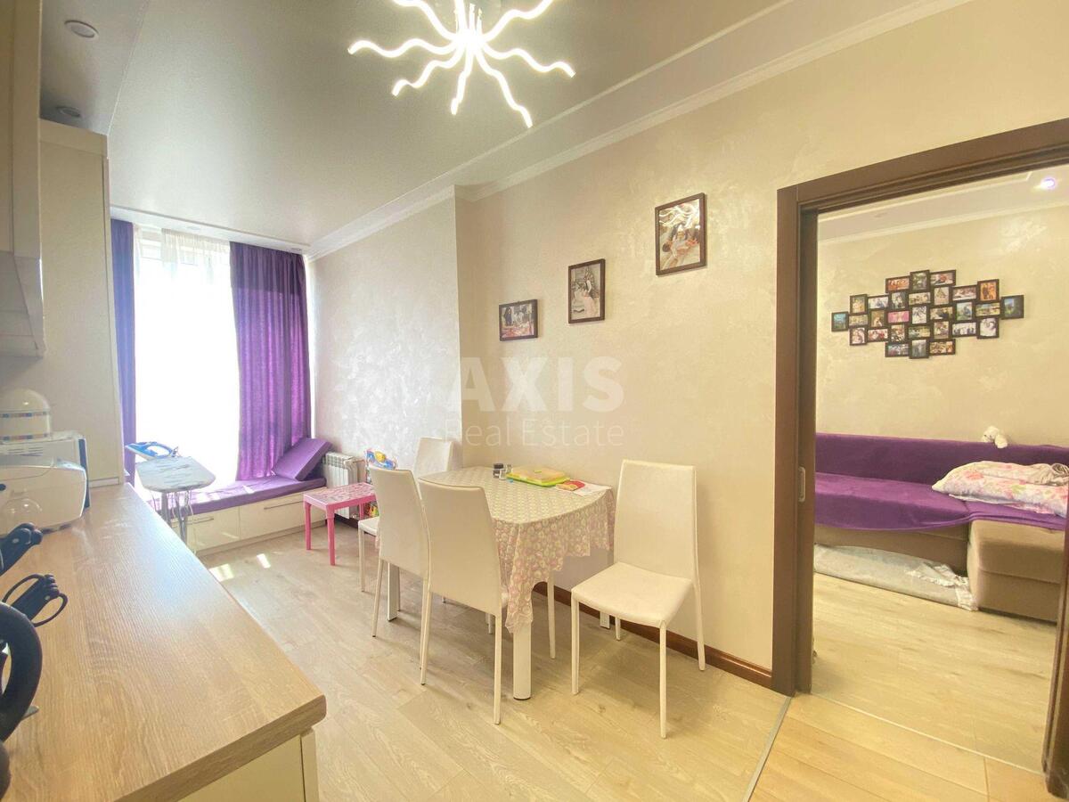 2k apartment vul. Metrologichna 15А616923