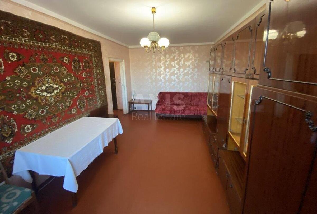 2k apartment vul. Symyrenka 13/11