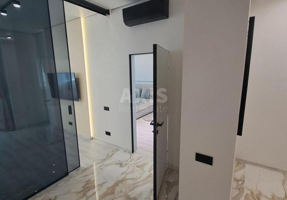 2k apartment vul. Dragomyrova Myhajla 14А8