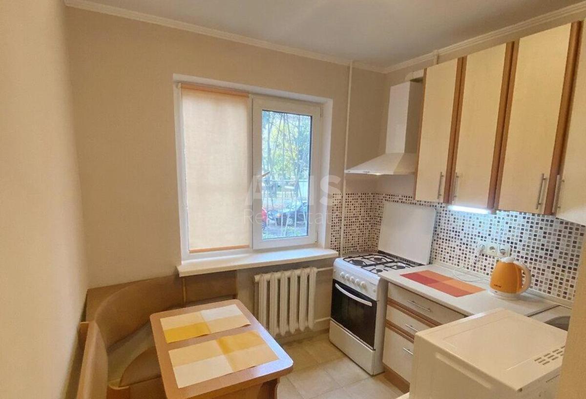 1k apartment pr-t Komarova Kosmonavta 17