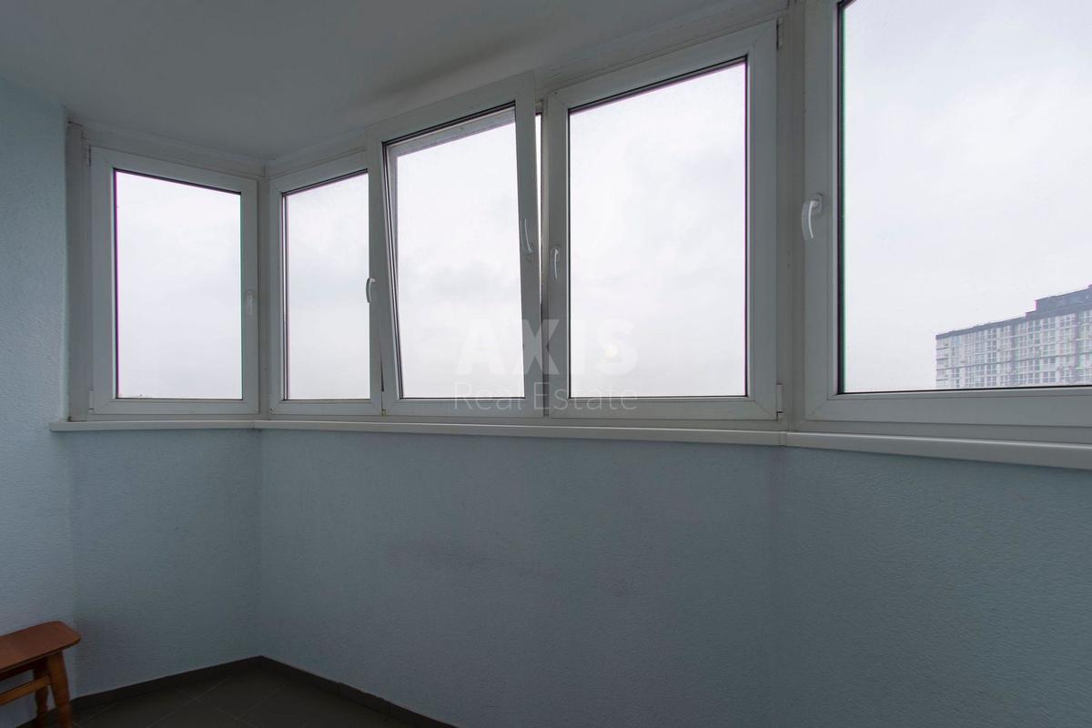 2k apartment vul. Oleny Pchilky 63