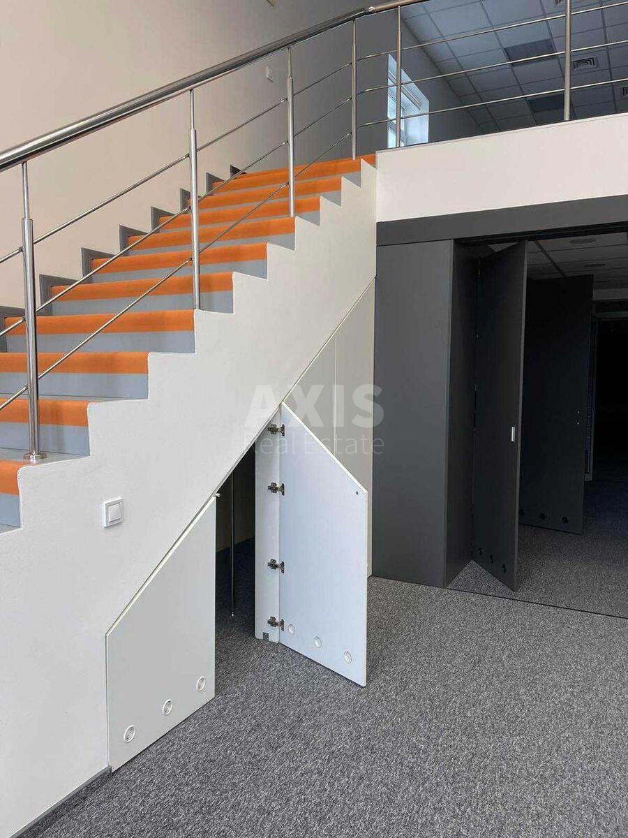 Office vul. Amosova Mykoly 12, 184m22