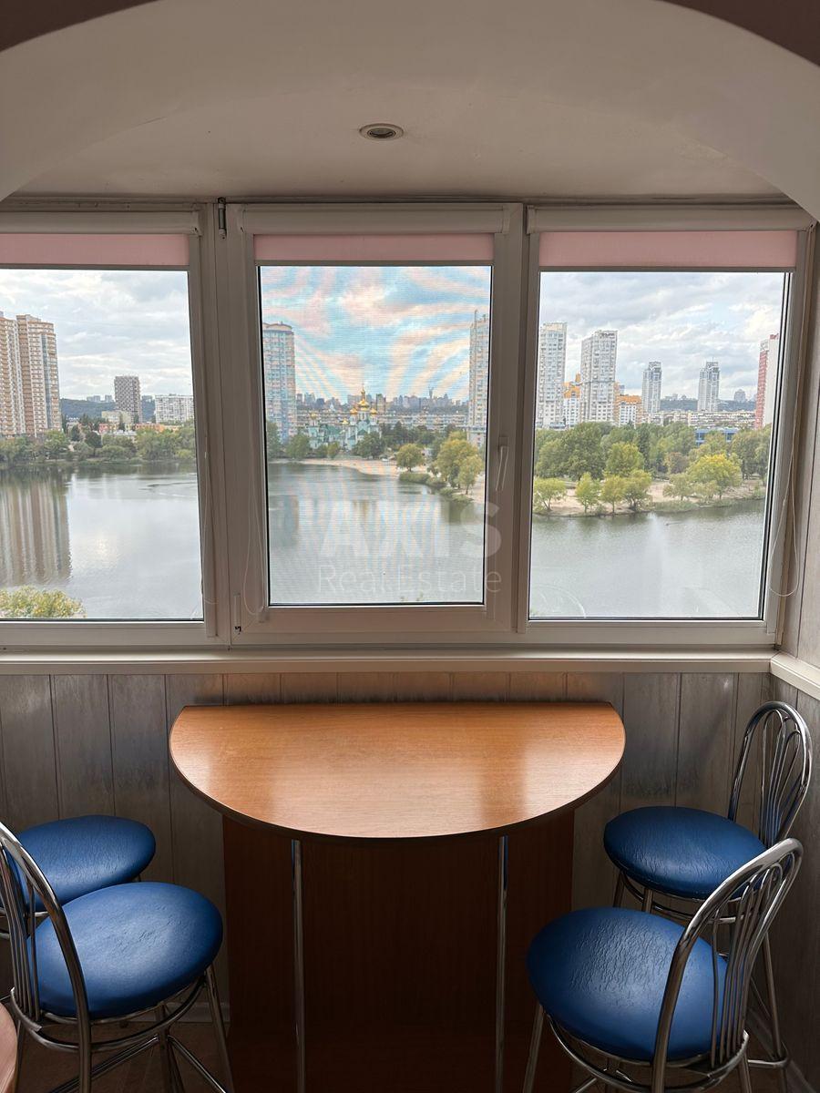 3k apartment vul. Bereznjakivs'ka 301