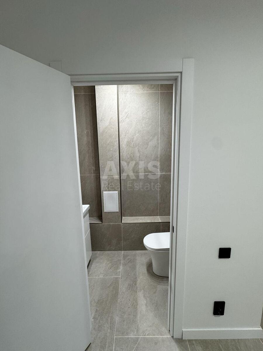 Office vul. Myhajla Maksymovycha 28В, 40m26