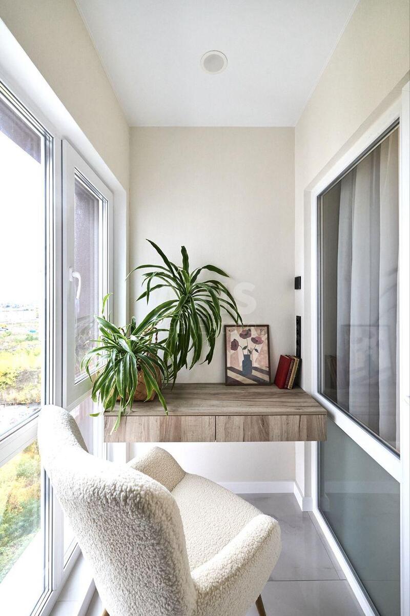 2k apartment vul. Myhajla Maksymovycha 246395010