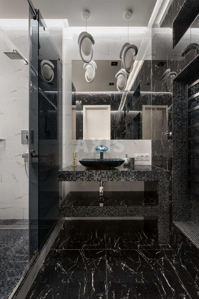 2k apartment vul. Jevgena Konoval'cja 347