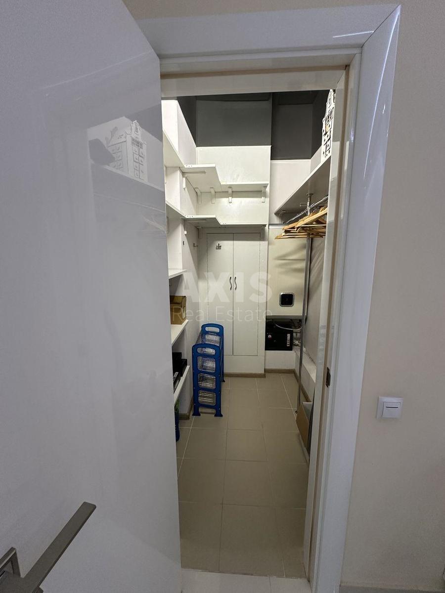 3k apartment vul. Lypkivs'kogo Vasylja Mytropolyta 183