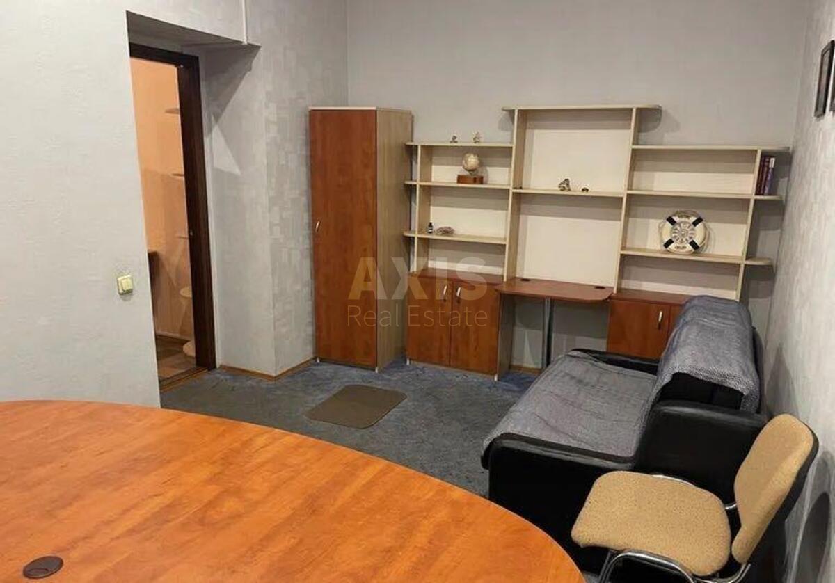 Office vul. Dovnar-Zapol's'kogo 4, 60m23