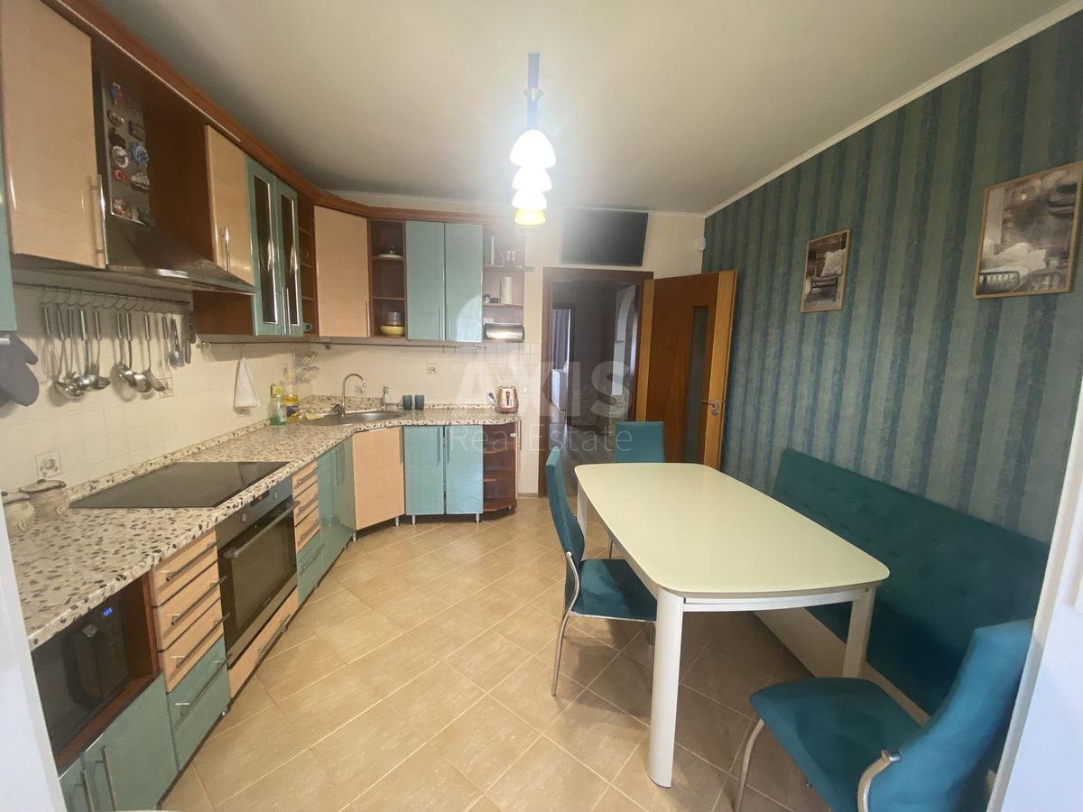 3k apartment vul. Myloslavs'ka 31В0