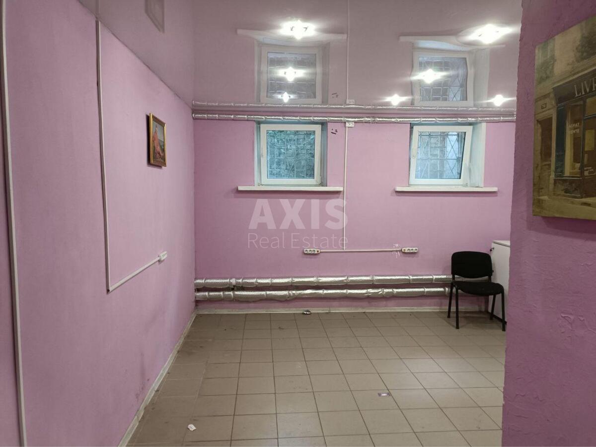 Объект торговли пр-т Отрадный 69/1, 61м2