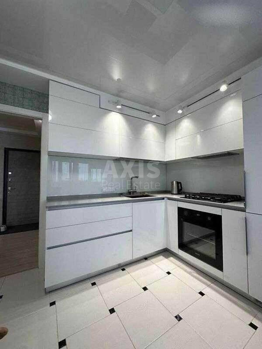 1k apartment vul. Serafymovycha 102