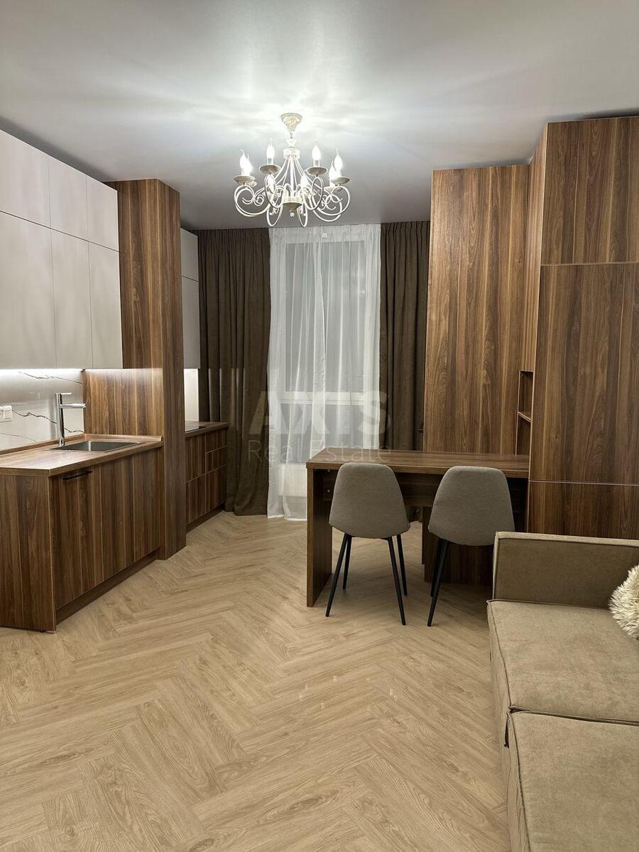 2k apartment vul. Revuc'kogo 4062493