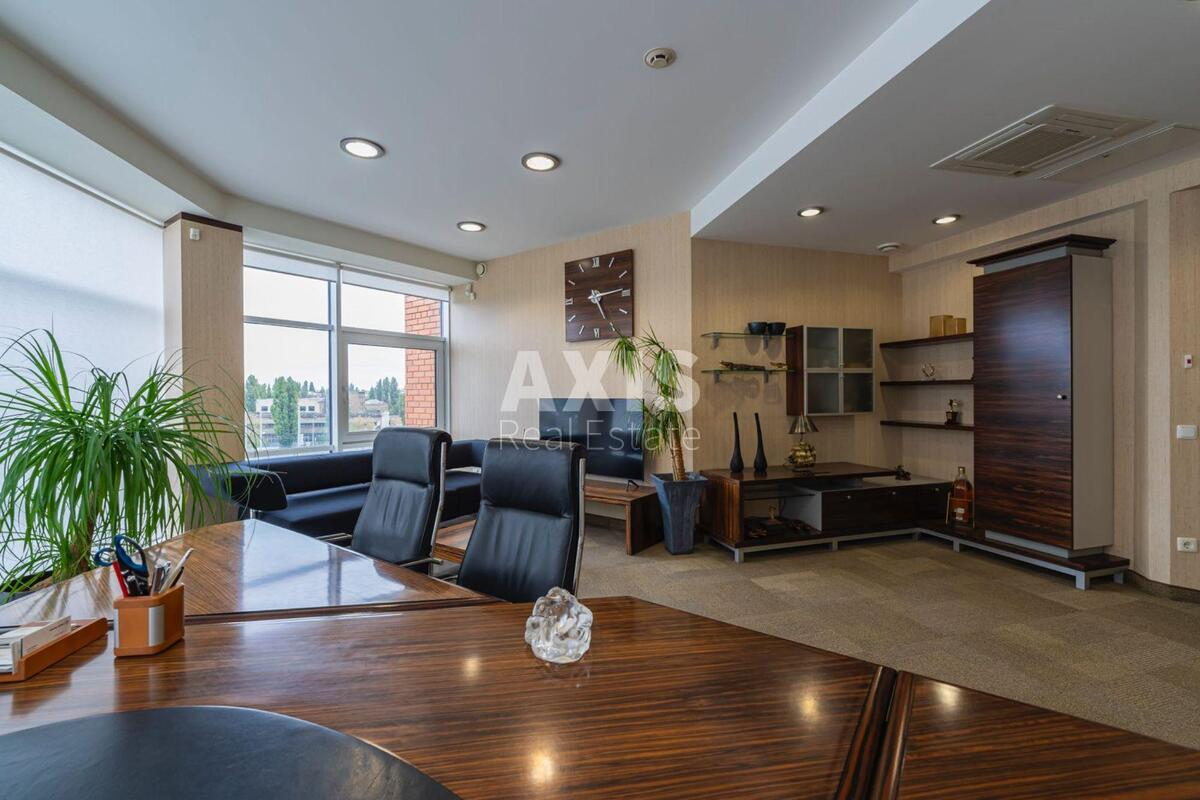 Office vul. Bul'varno-Kudrjavs'ka 15, 170m2
