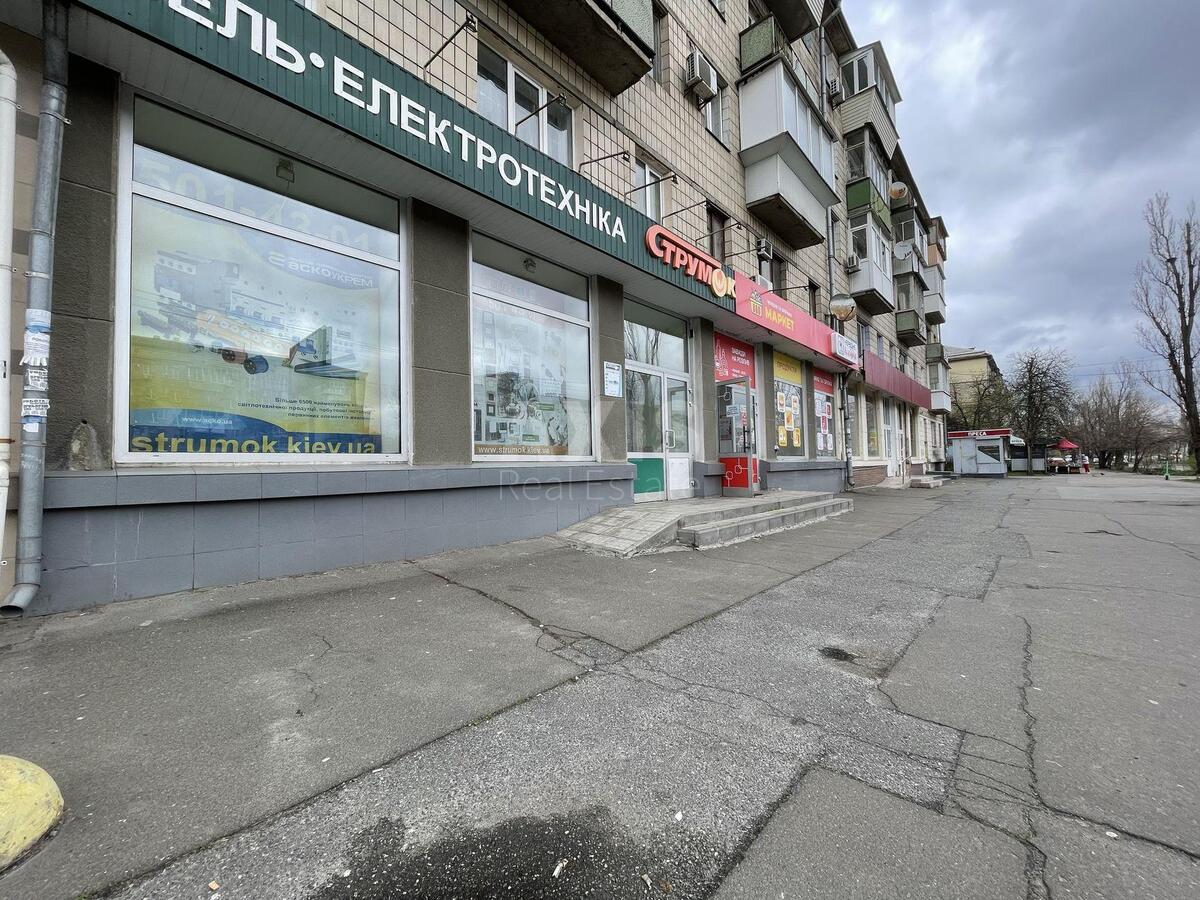 Об'єкт торгівлі пр-т Миру 5, 30м2