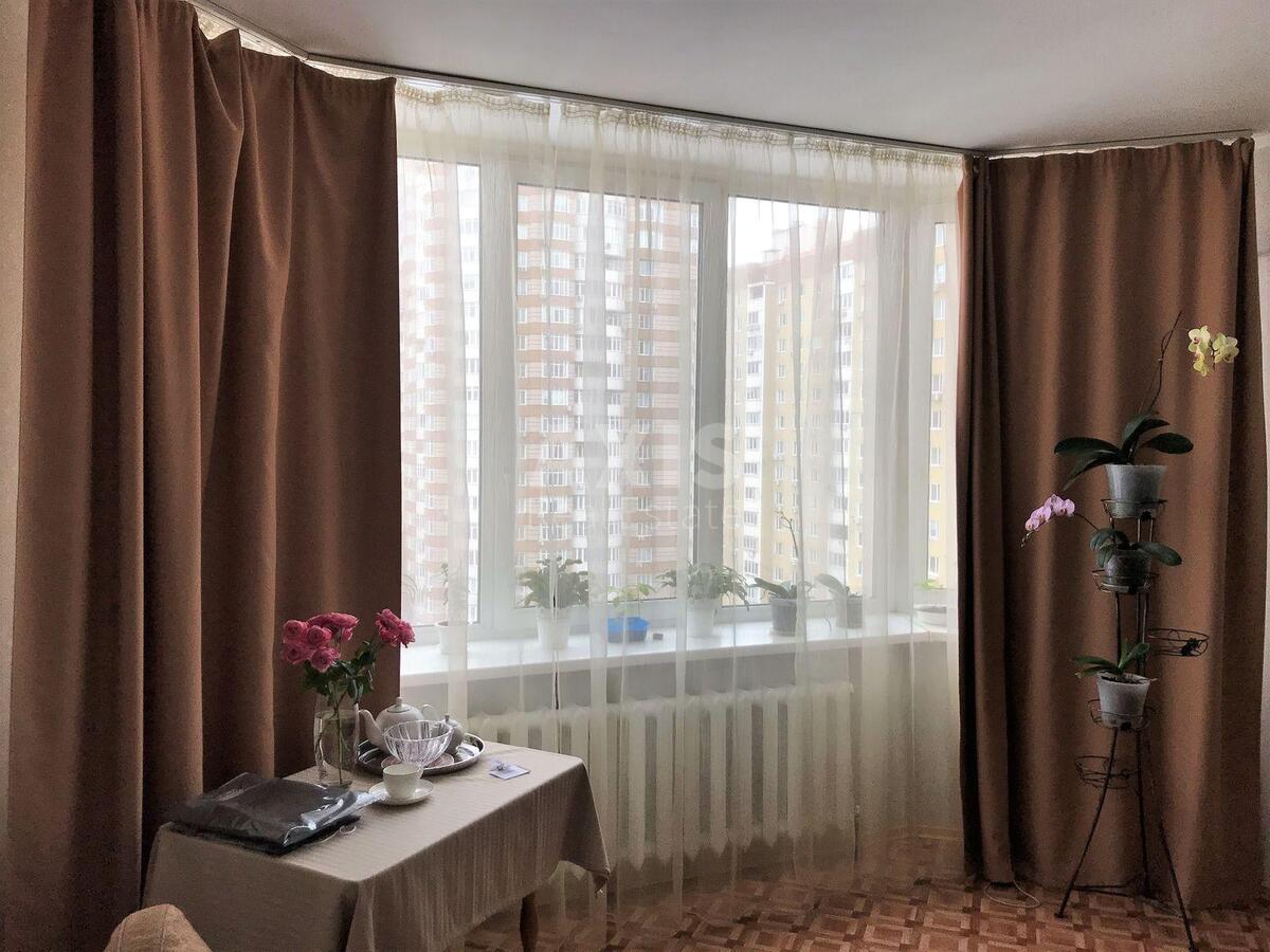 1k apartment vul. Ahmatovoi' Anny 35А579080