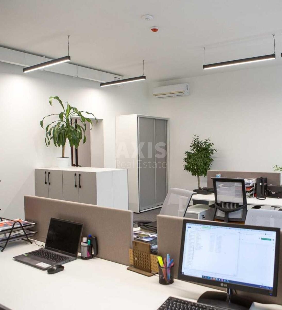 Office vul. Rybalka Marshala 11А, 1300m20