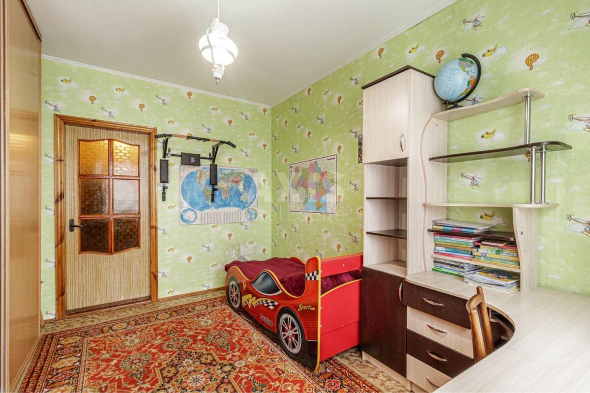 3k apartment vul. Ahmatovoi' Anny 16В580064