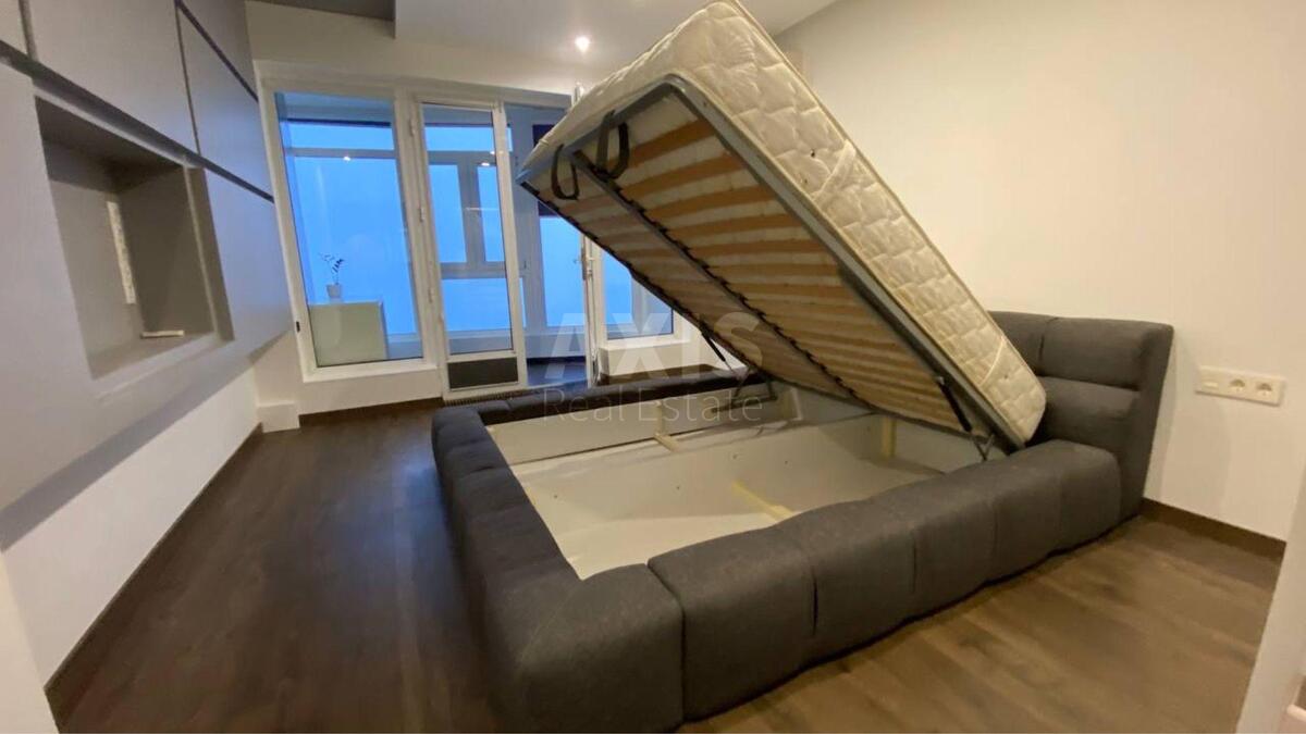2k apartment vul. Myhajla Maksymovycha 3Г5